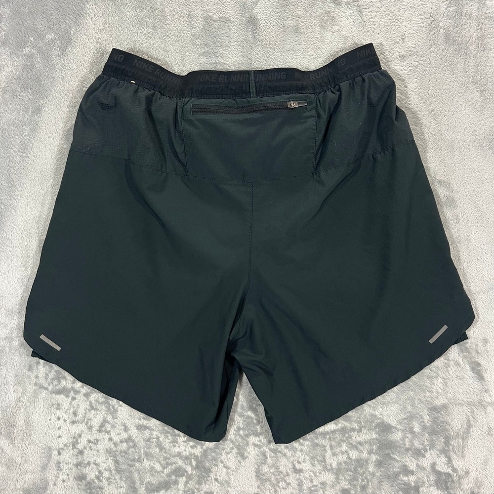 Nike Stride 7" 2 in 1 Running Shorts Mens Medium Black Dri-FIT DM4759 Training - Picture 2 of 16